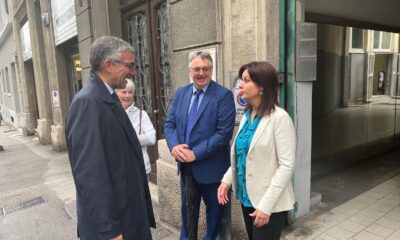 L'assessore regionale Pierpaolo Roberti ( a sinistra nella foto) si accinge al sopralluogo nella costruenda baby spa di via Fabio Severo a Trieste