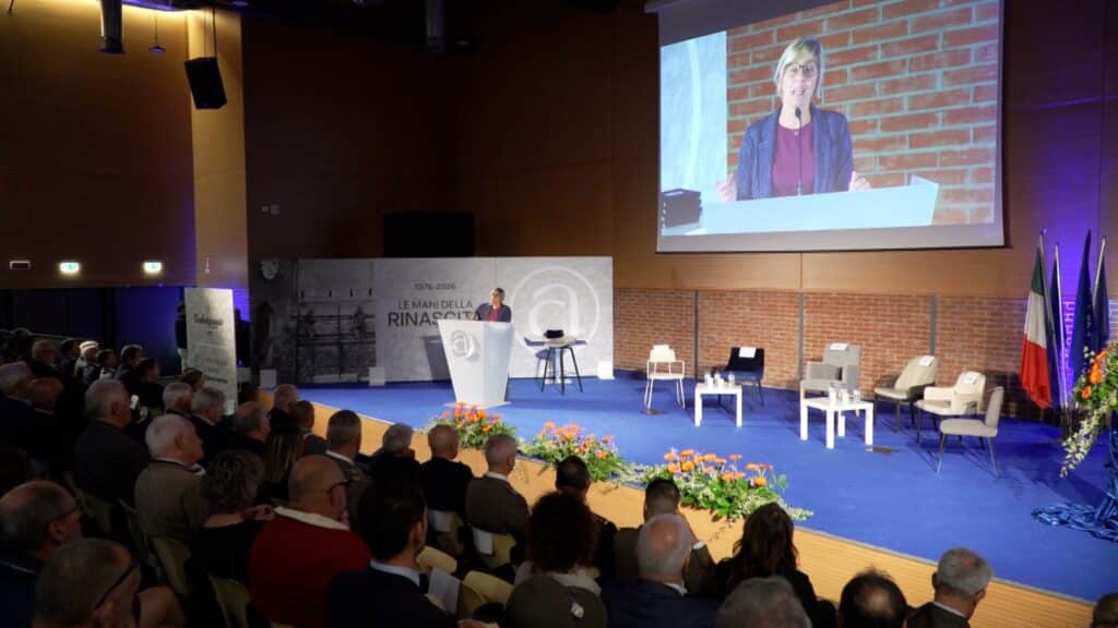 Un momento del convegno "Le mani della rinascita" all'Istituto D'Aronco di Gemona del Friuli.