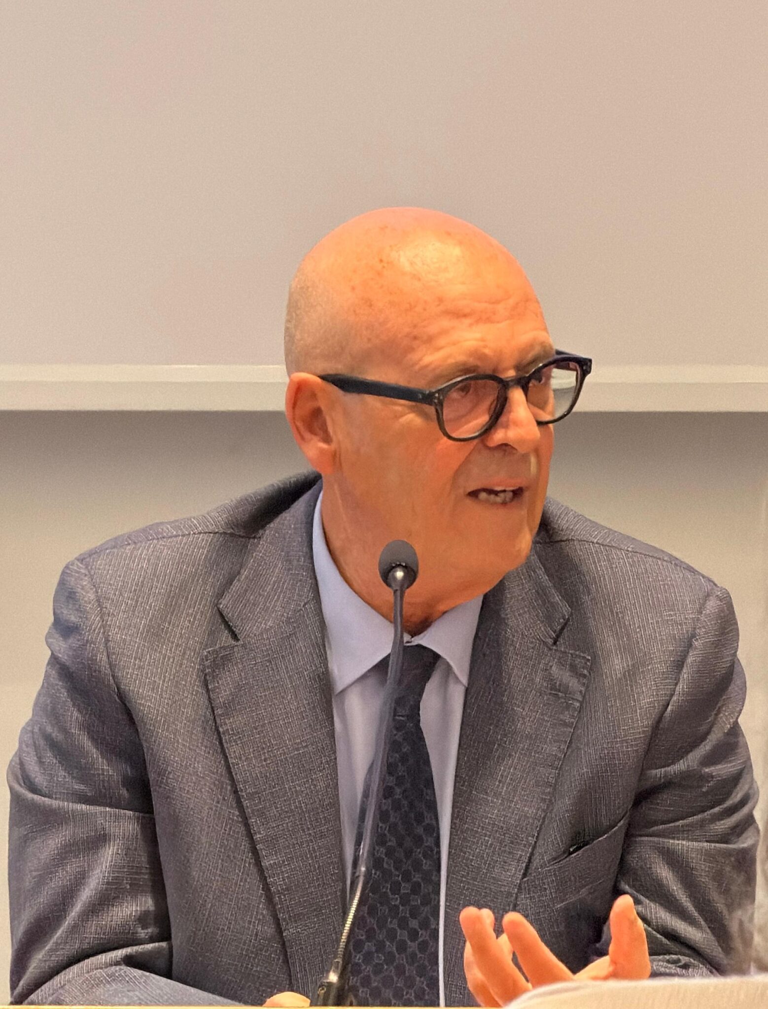 L’assessore al Patrimonio, demanio, servizi generali e sistemi informativi, Sebastiano Callari