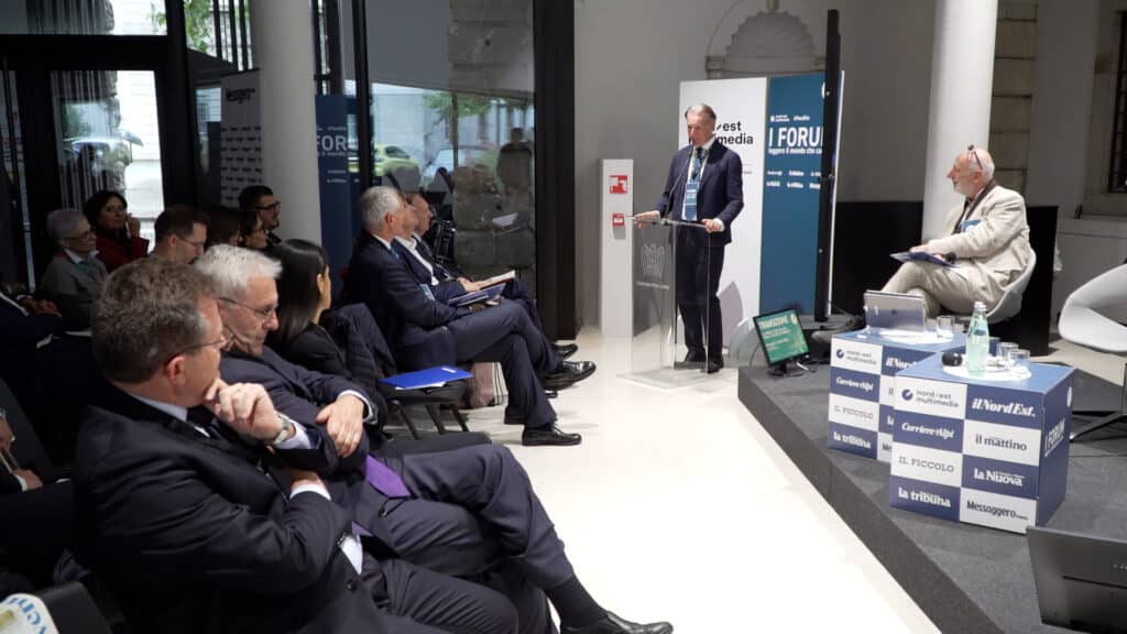 L'intervento di Scoccimarro moderato dal giornalista e direttore scientifico del Forum Jacopo Giliberto