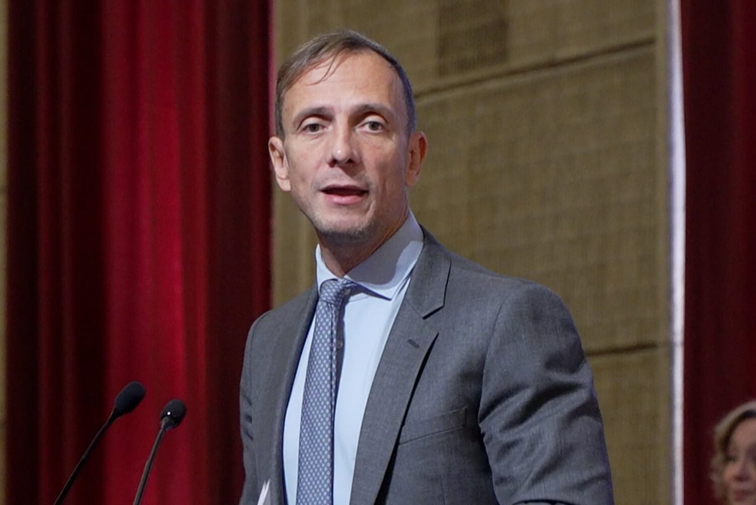 Il governatore del Friuli Venezia Giulia Massimiliano Fedriga intervenendo nell'Aula magna dell'Università degli Studi di Trieste alla cerimonia di apertura dell'anno accademico 2026/27