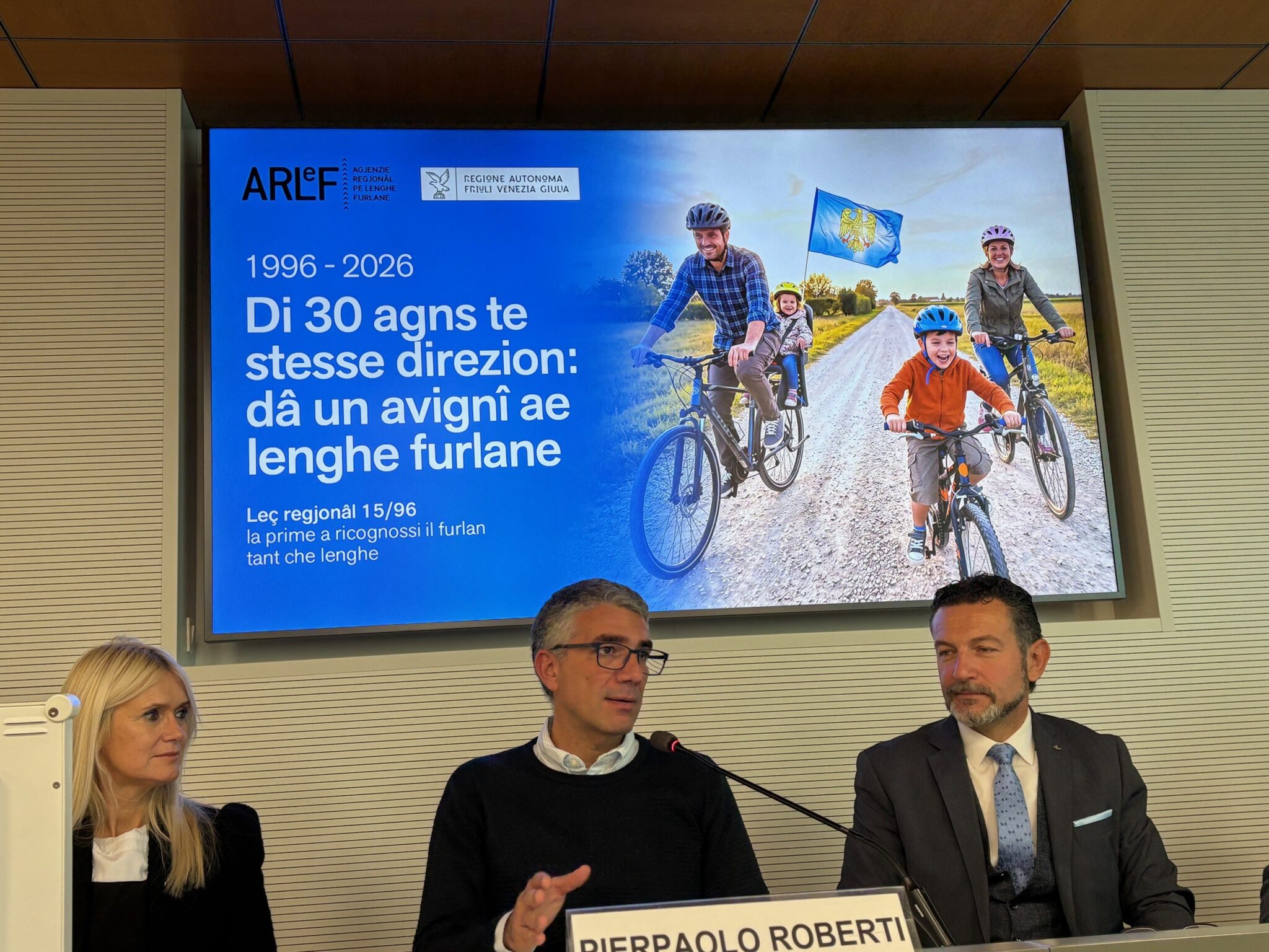 L'assessore regionale alle Autonomie locali e lingue minoritarie Pierpaolo Roberti alla presentazione della Gramatiche furlane di riferiment