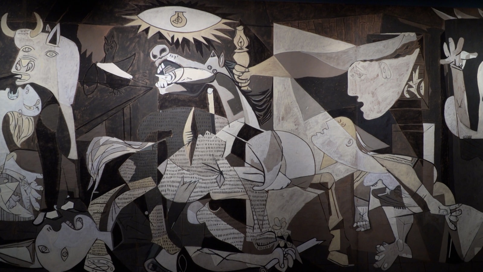La Guernica di Picasso esposta a palazzo Elti a Gemona