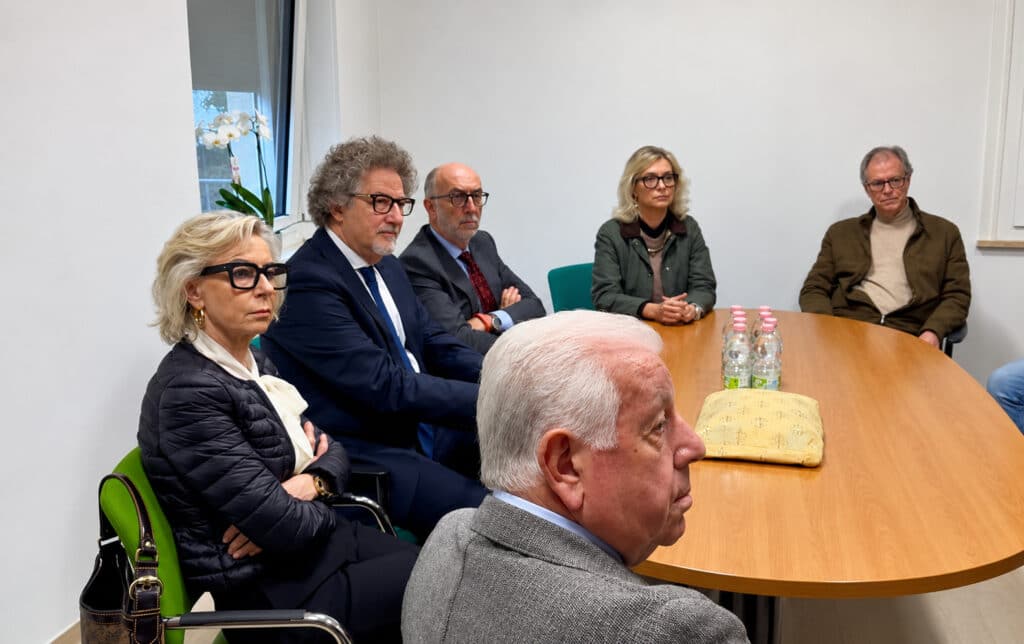 L'assessore Riccardo Riccardi (terzo da destra) all'incontro svoltosi alla Asp di Spilimbergo